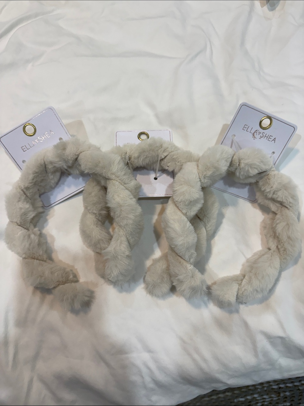 6 pc Francesca’s Plush Braided Headband in Light Beige and clear flat claw clips